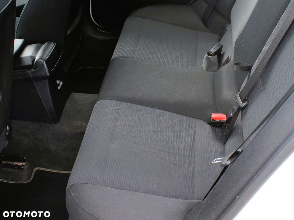 BMW X1 xDrive18d xLine - 11