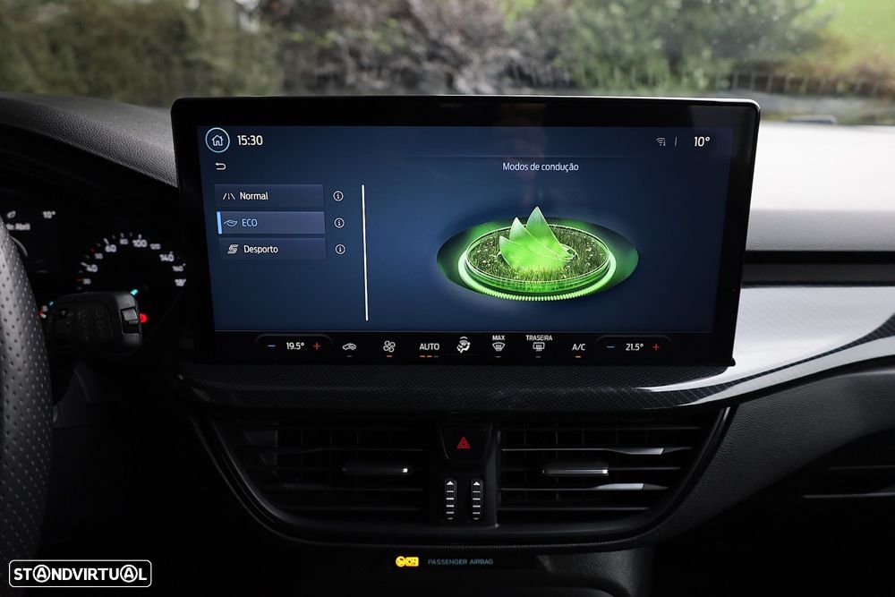 Ford Focus 1.0 EcoBoost MHEV ST-Line - 29