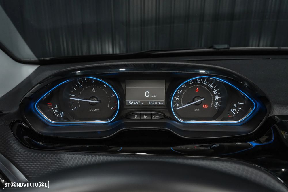 Peugeot 208 1.6 BlueHDi GT Line - 13