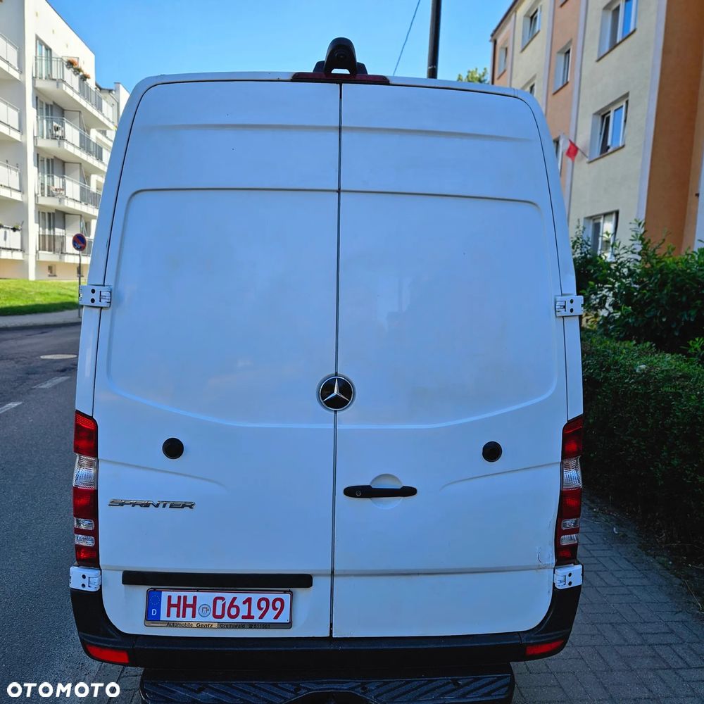 Mercedes-Benz Sprinter - 5