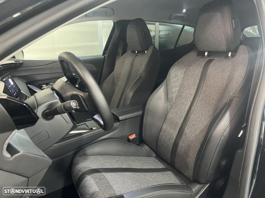 Peugeot 408 1.2 PureTech Allure Pack EAT8 - 12