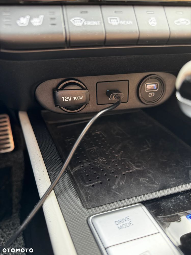 Hyundai Elantra 1.6 Executive CVT - 28