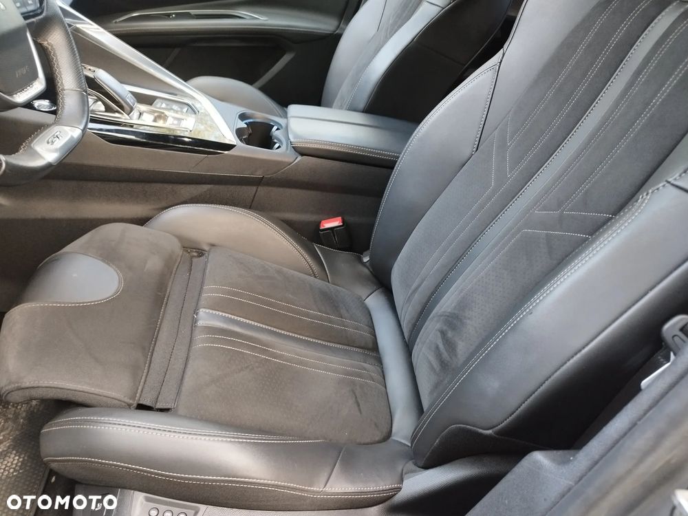 Peugeot 3008 1.6 PureTech GPF GT Line S&S EAT8 - 14