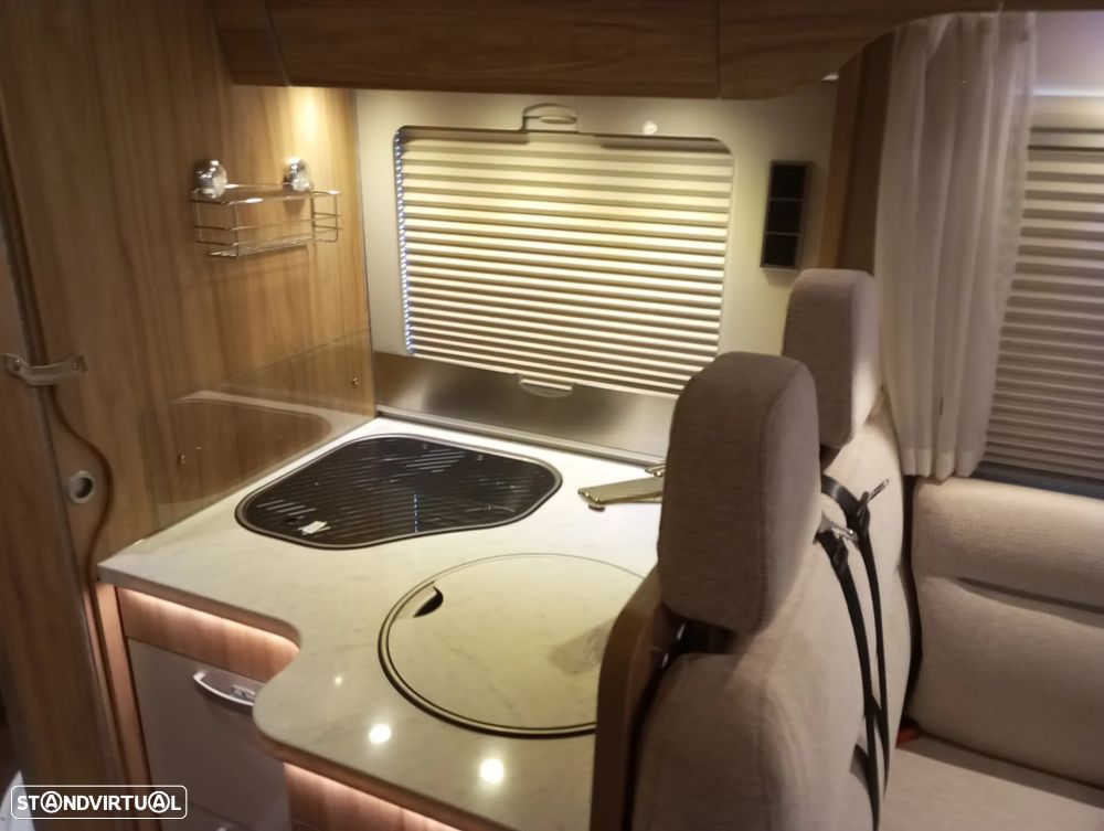 Hymer Classe B B598 - 6