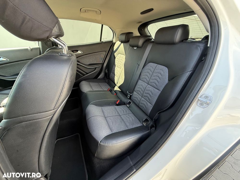 Mercedes-Benz GLA 200 d 4MATIC Aut. - 21