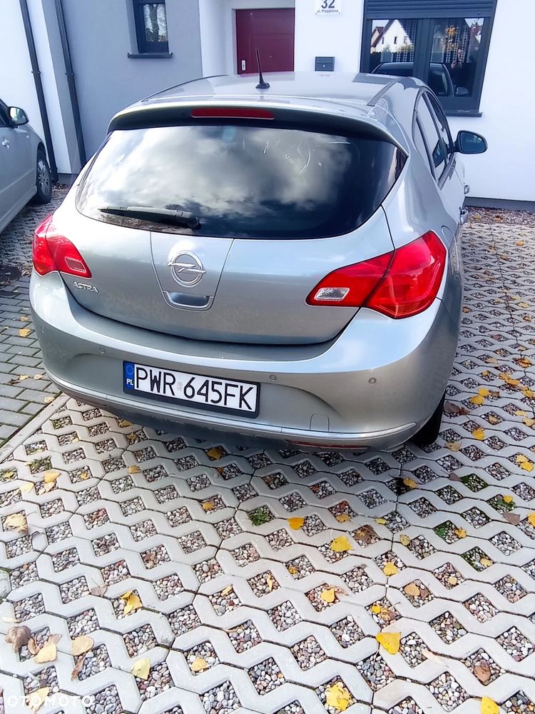 Opel Astra - 4
