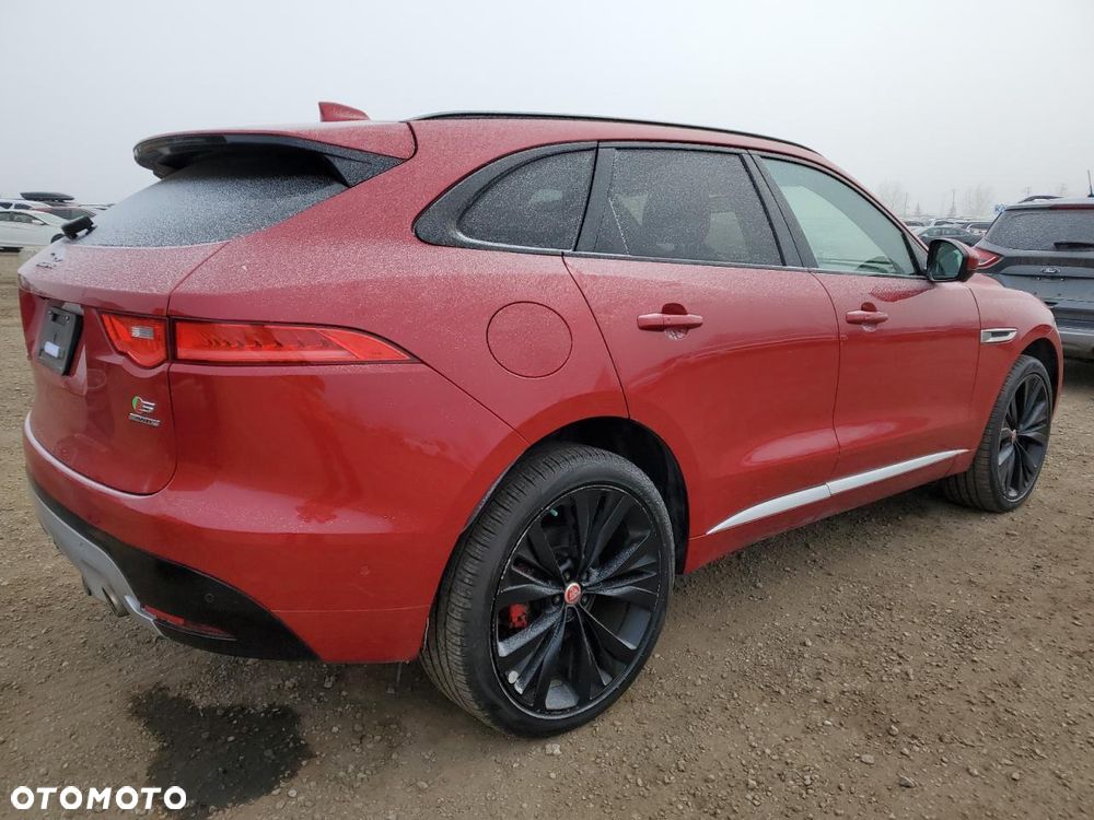 Jaguar F-Pace S AWD - 3