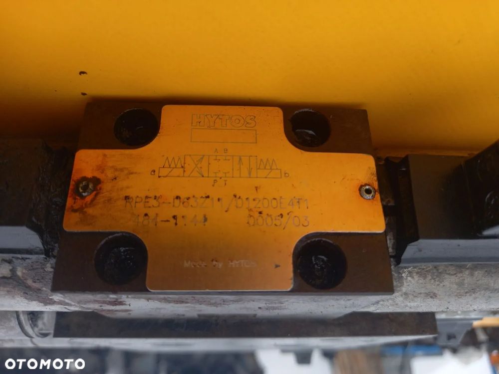 Sekcja hydrauliczna elektroniczna blok zawór Case CS130 - 3