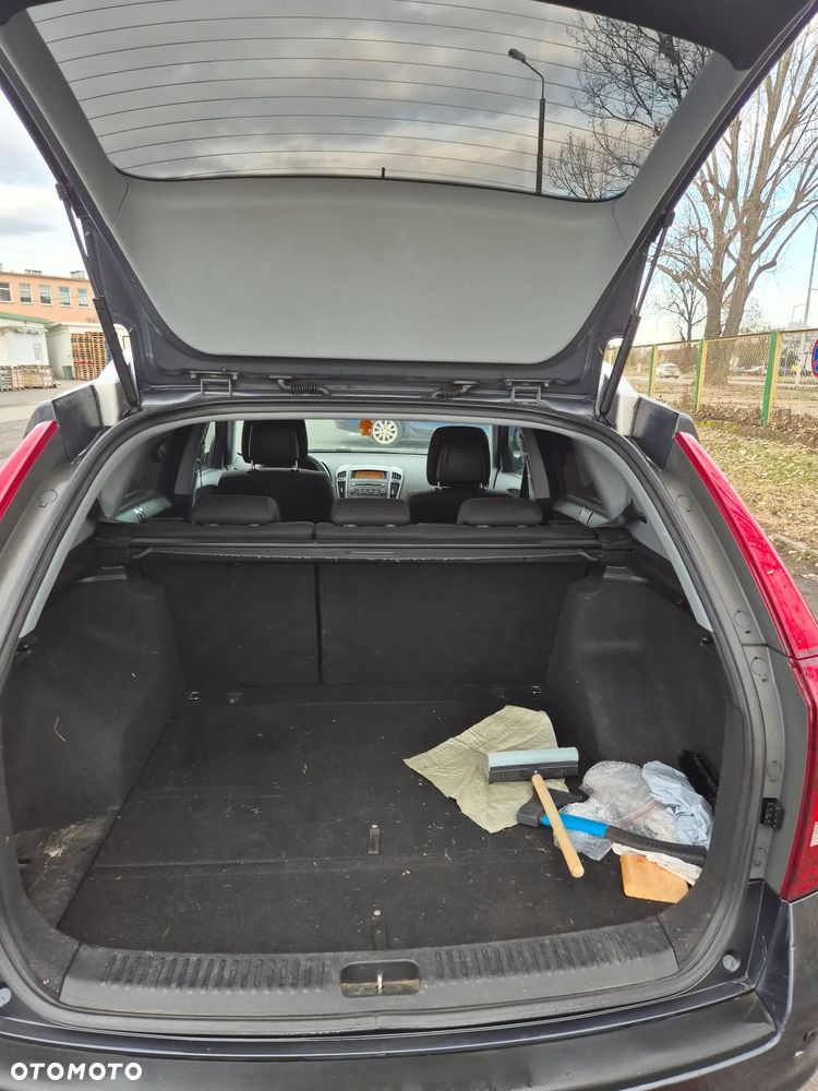Kia Ceed 1.6 CRDi 90 Vision - 13