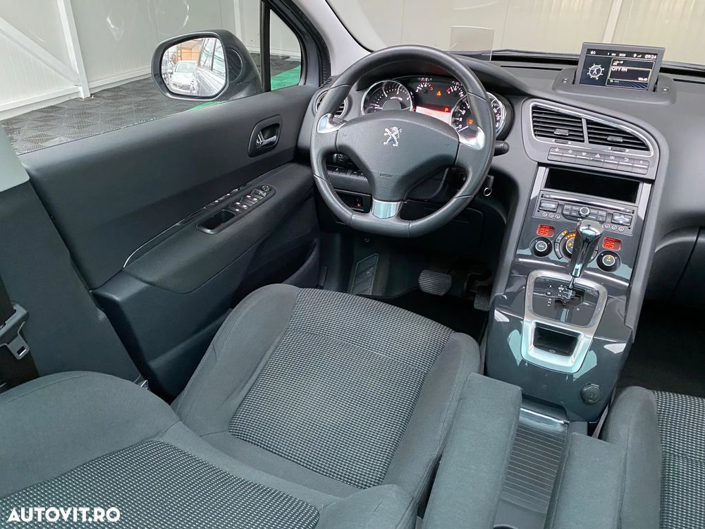 Peugeot 5008 - 3