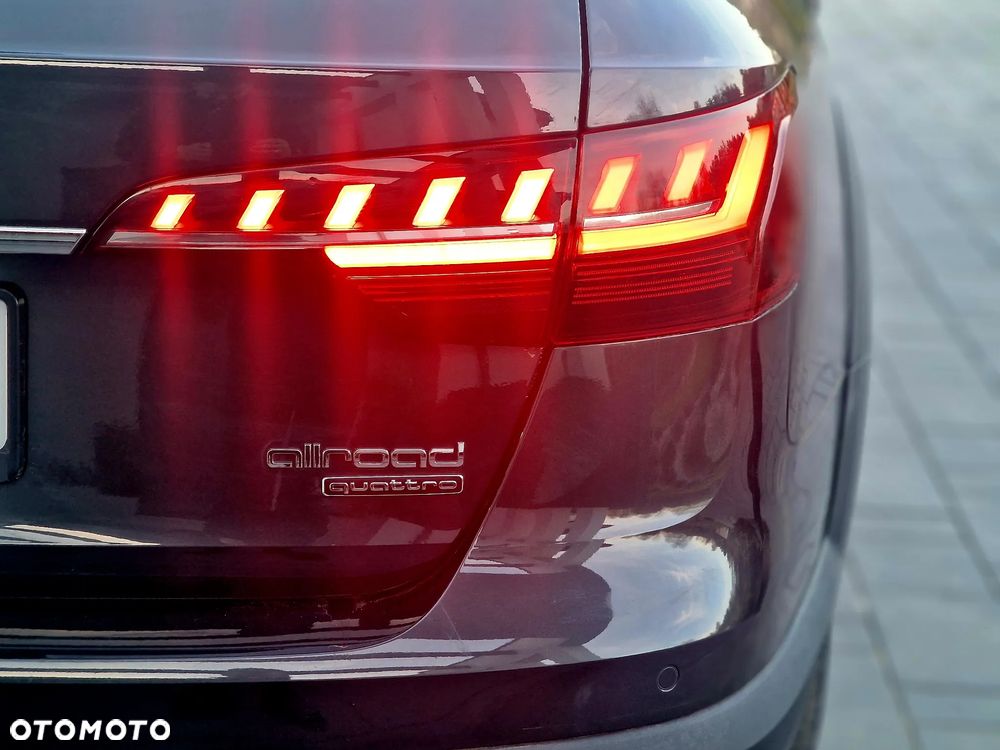 Audi A4 Allroad 45 TFSI S tronic - 4