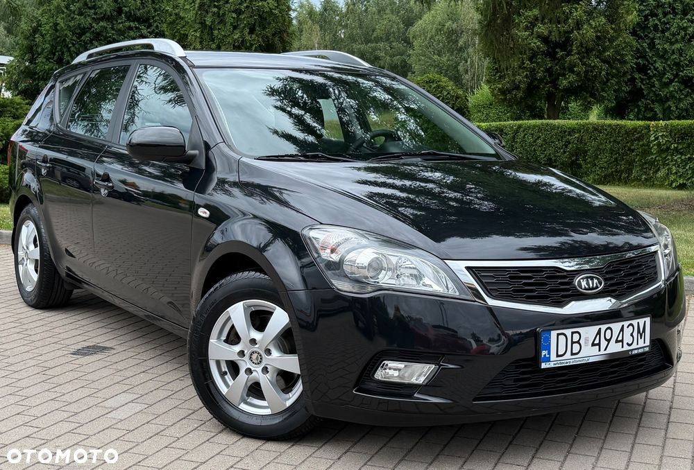 Kia Ceed 1.4 CVVT Dream-Team Edition - 18
