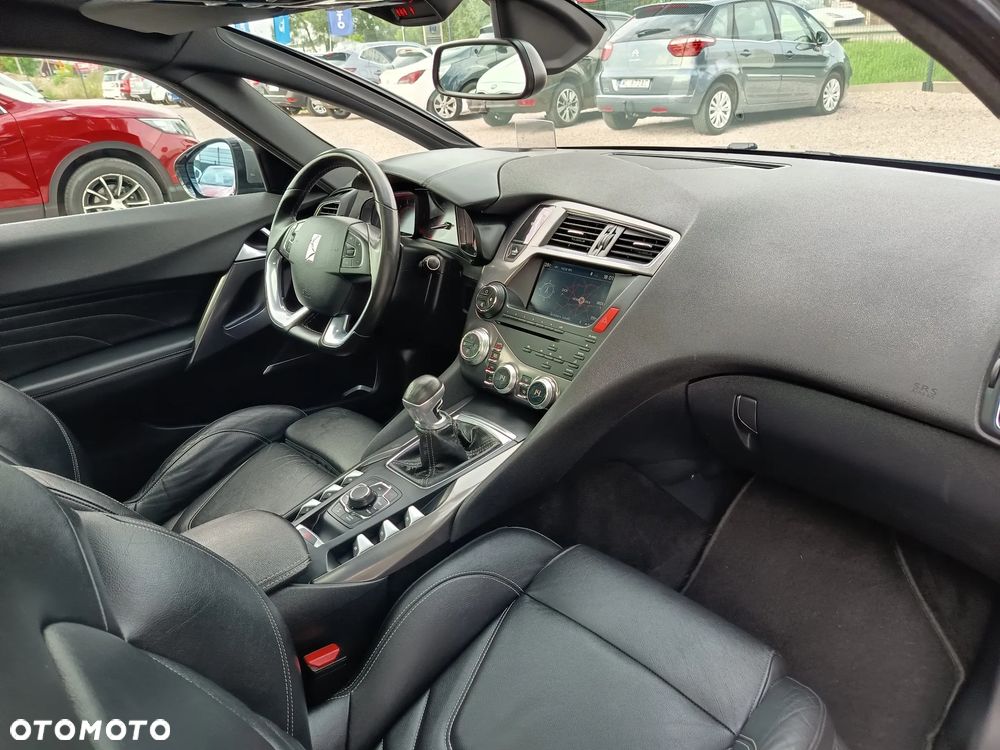 Citroën DS5 HDi 165 SoChic - 34
