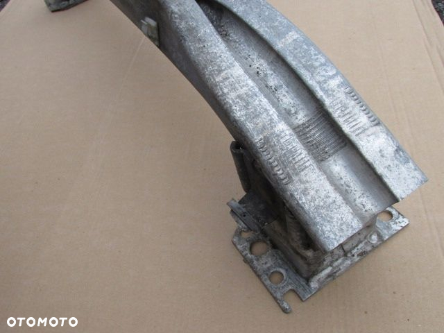 Audi A8 D3 lift Wzmocnienie zderzaka przód - 4