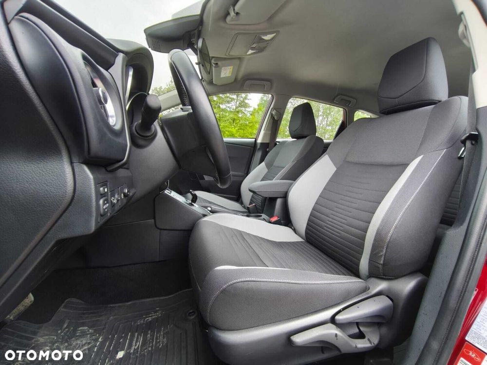 Toyota Auris Hybrid 135 Comfort - 8
