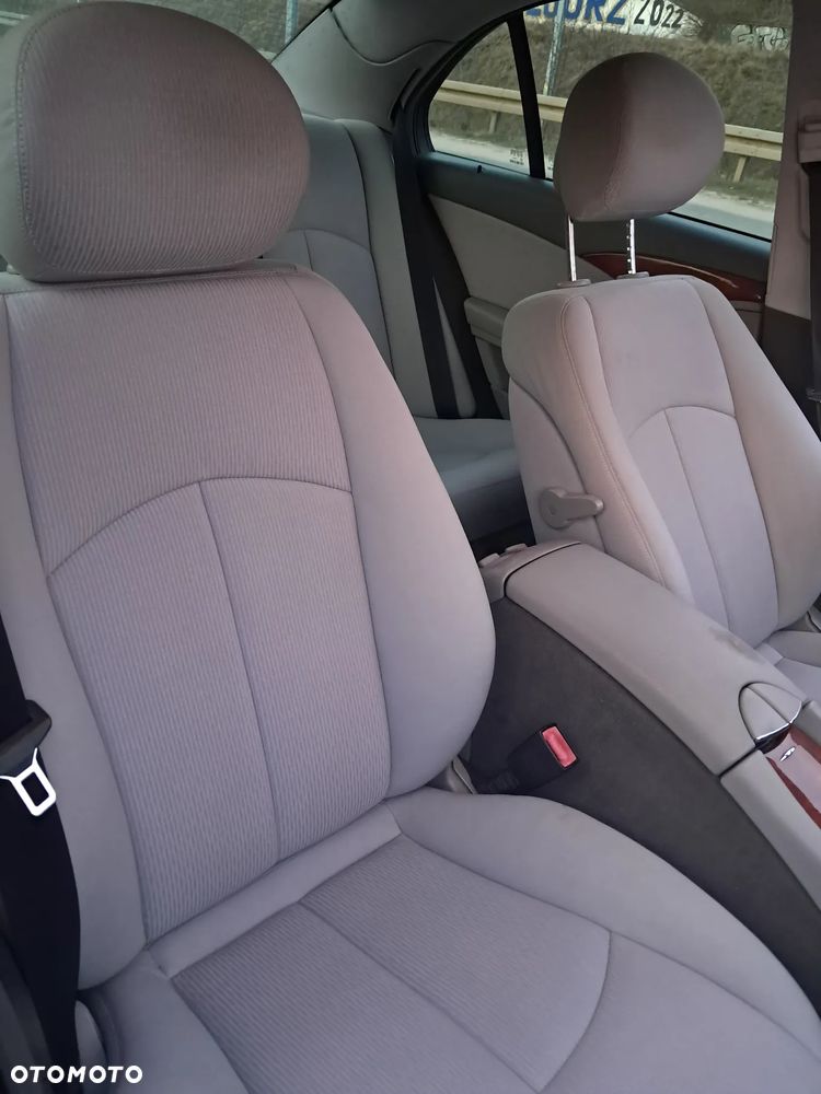 Mercedes-Benz Klasa E 280 CDI 4-Matic Elegance - 15