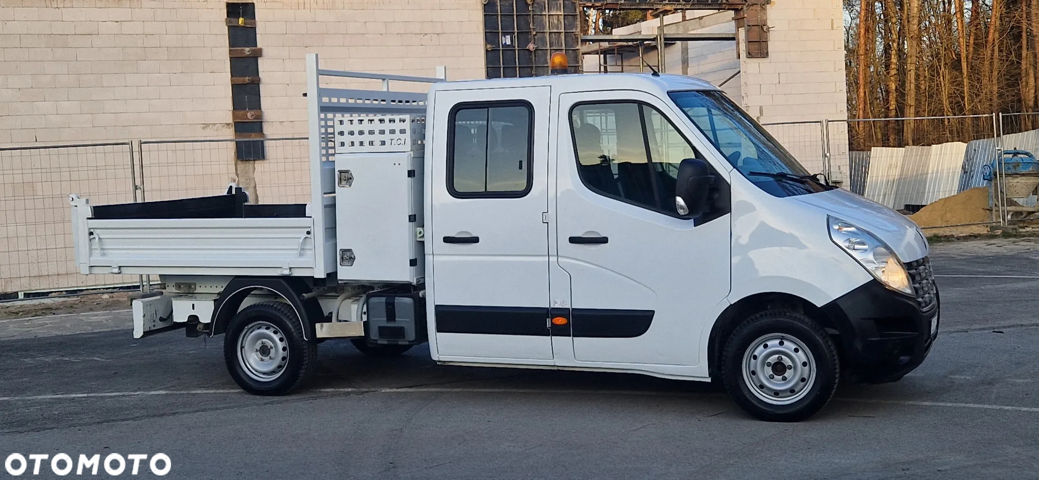 Renault MASTER KIPER BRYGADÓWKA 7 OSÓB KLIMA SKRZYN KJA DYSTRYBUTOR PALIWA NOWE OPONY - 4