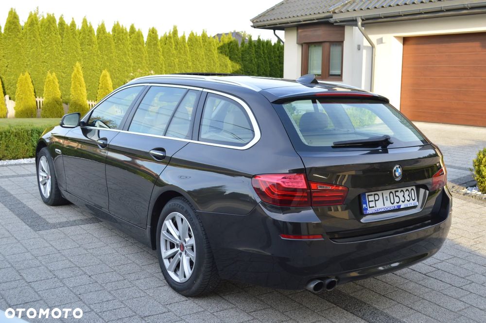 BMW Seria 5 518d Luxury Line - 4