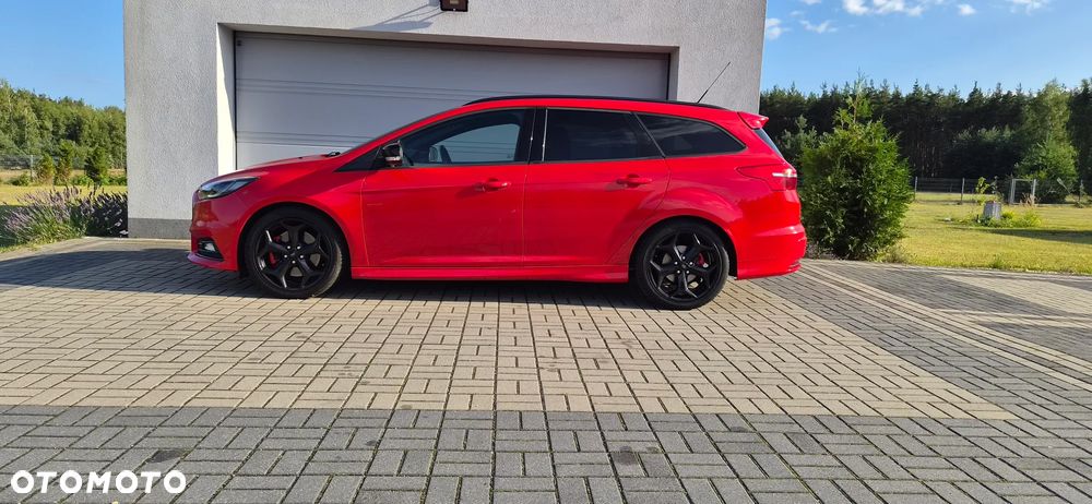 Ford Focus 2.0 EcoBoost ST-2 - 11