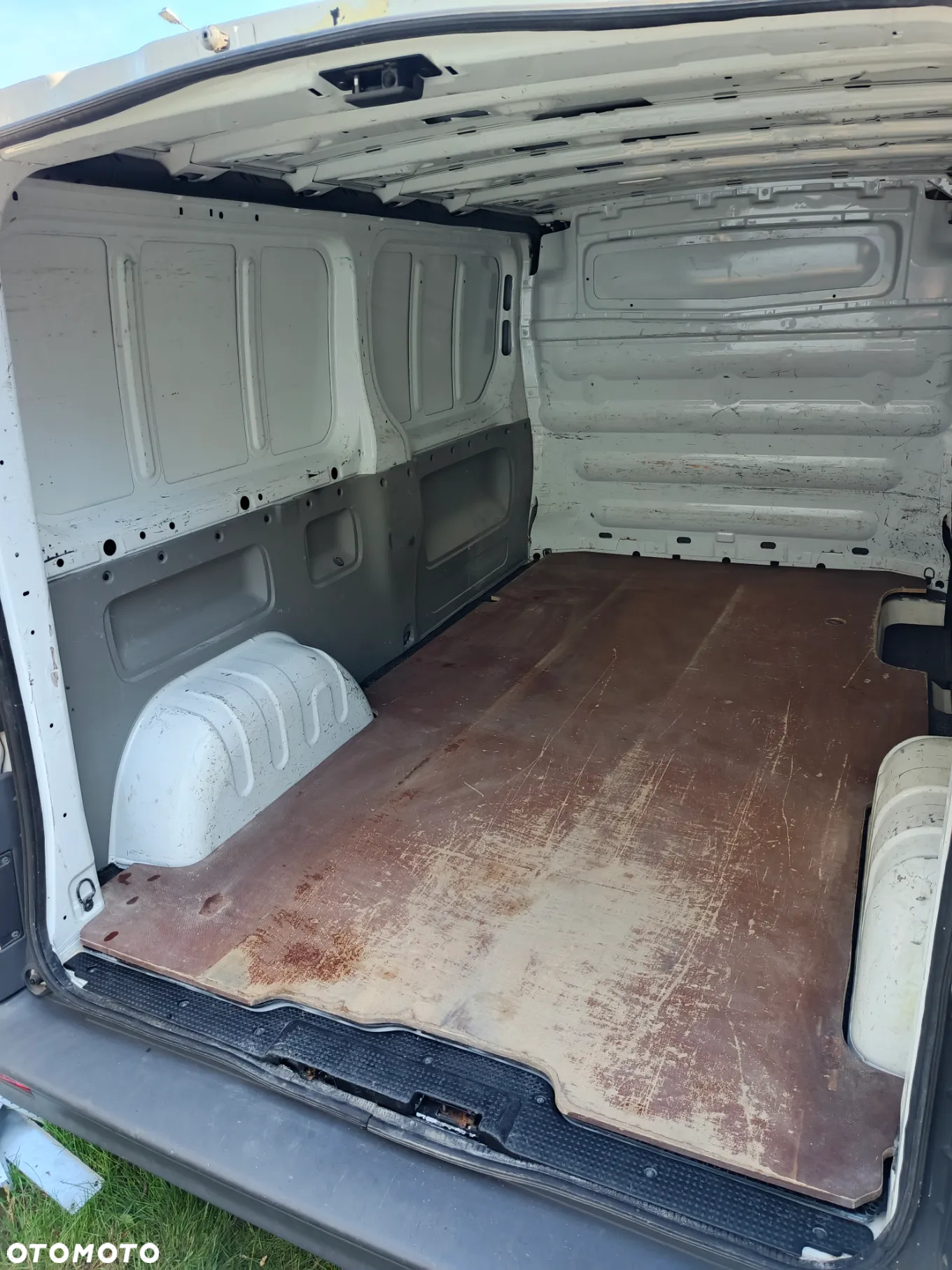Renault TRAFIC - 8