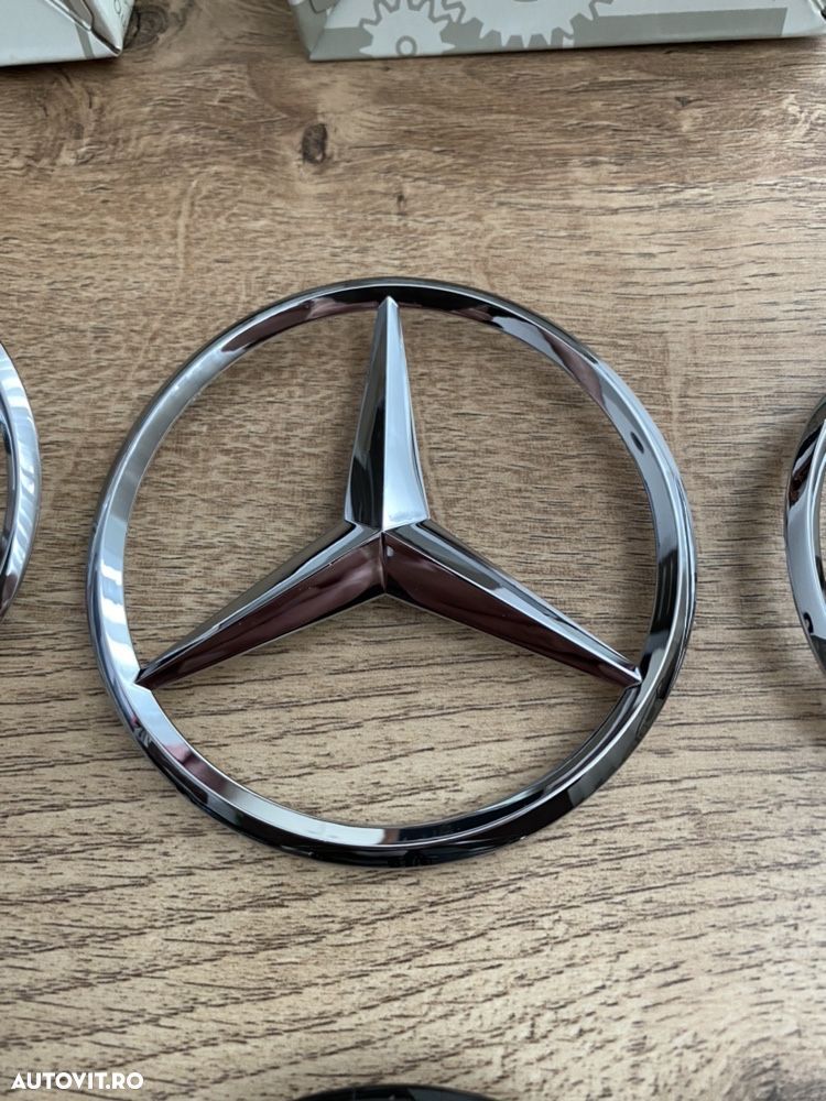 Emblema Semn Compatibil Mercedes C CLA E GLC Crom Negru Mat Lucios - 4