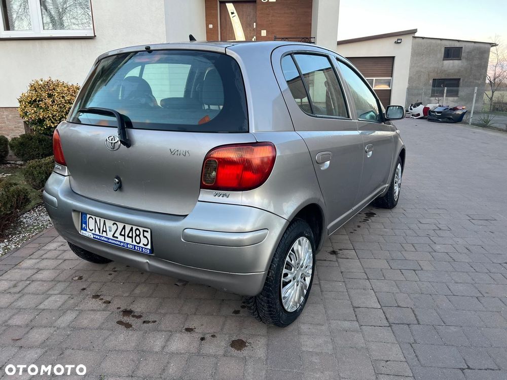 Toyota Yaris 1.0 Sol - 6