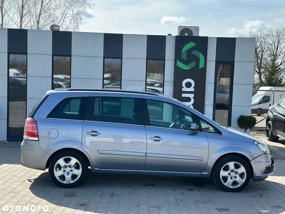 Opel Zafira 1.8 - 4
