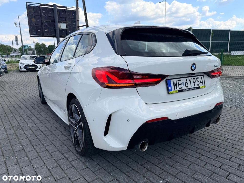BMW Seria 1 120i M Sport - 12