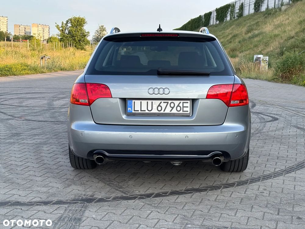Audi A4 Avant 2.0 T FSI quattro tiptronic - 4