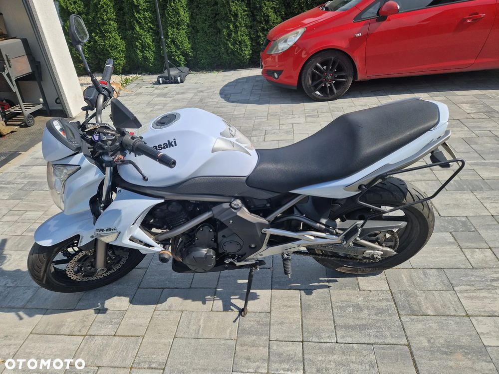 Kawasaki ER - 2