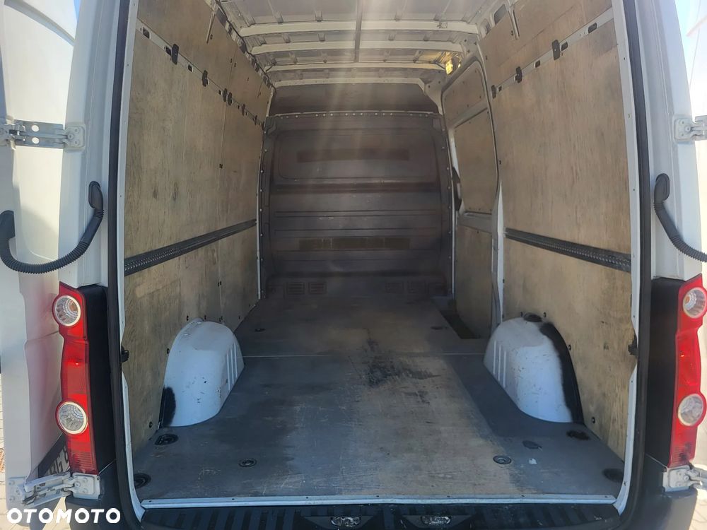 Volkswagen Crafter - 34