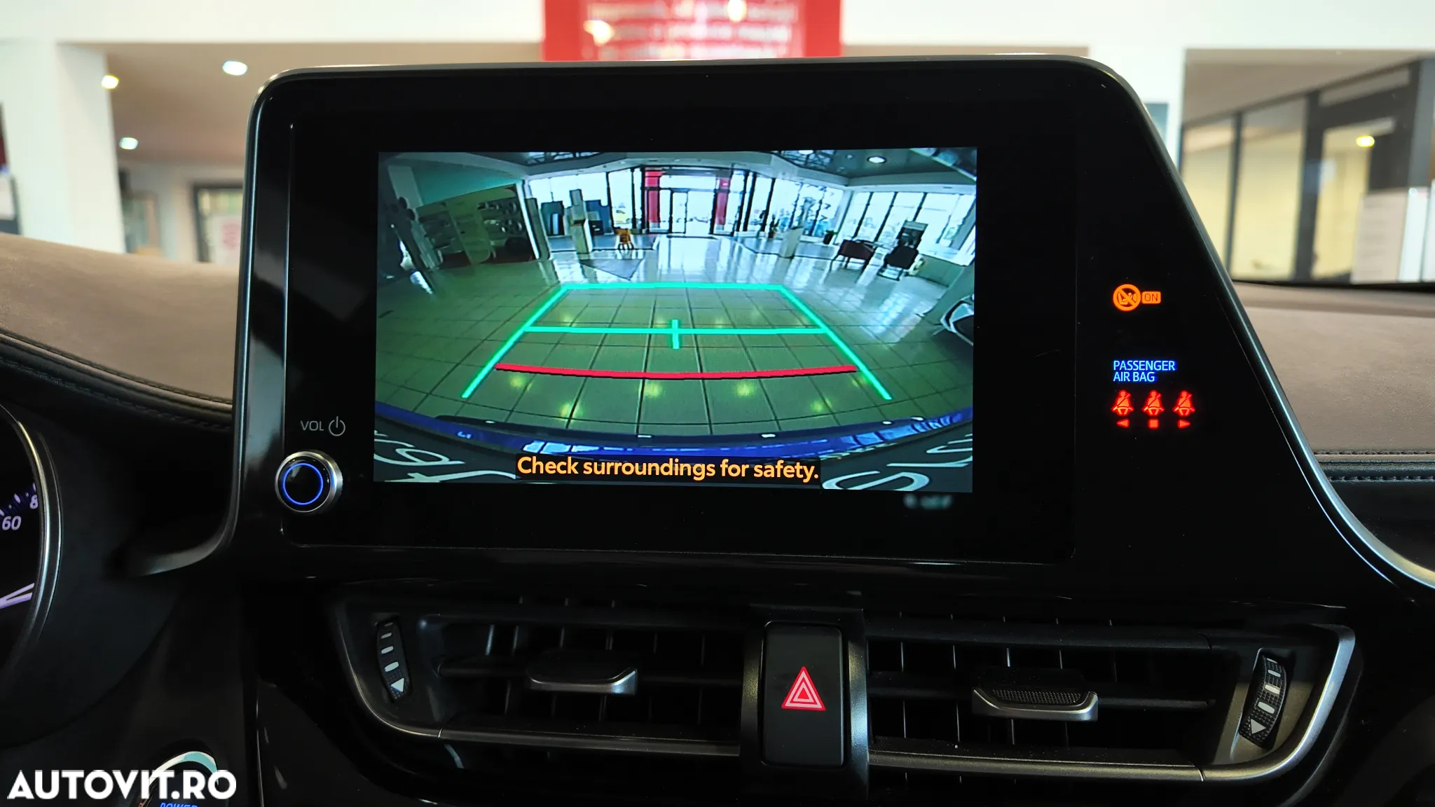 Toyota C-HR 1.8 HSD 122 CP 4x2 CVT C-ult Style bi-tone - 27