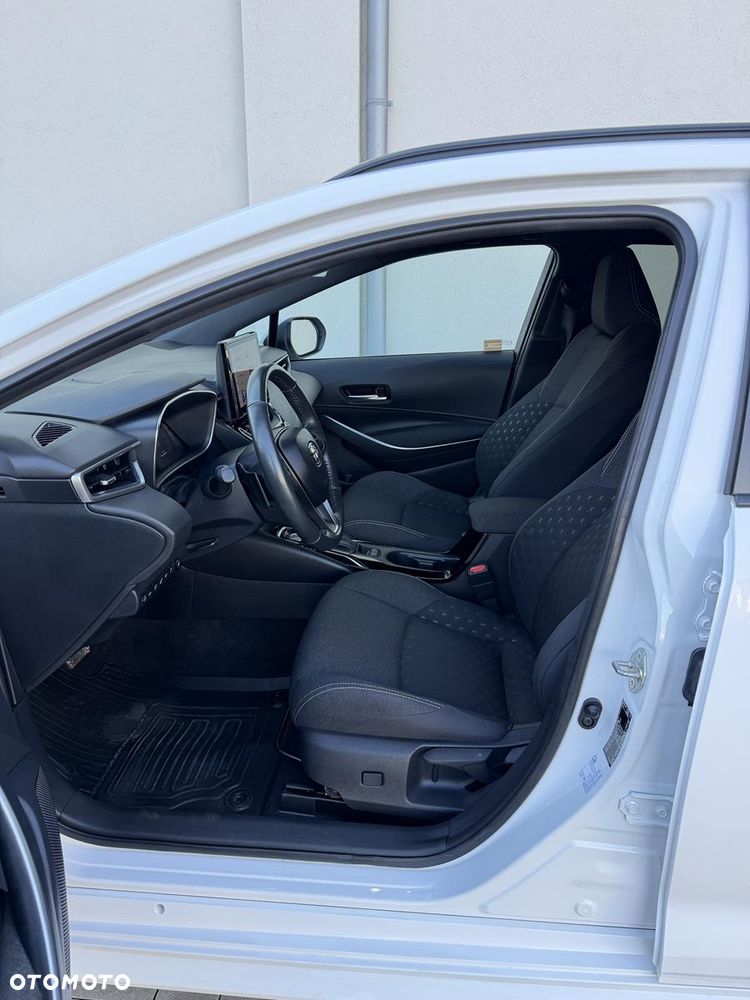 Toyota Corolla 2.0 Hybrid Comfort - 25
