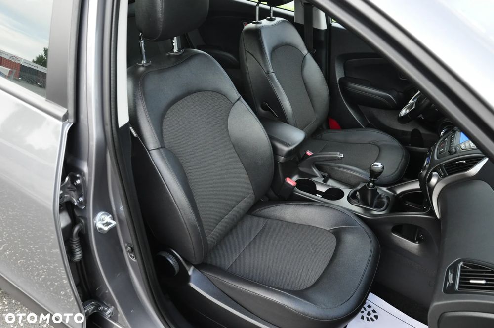 Hyundai ix35 2.0 CRDi Premium - 12