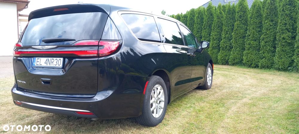 Chrysler Pacifica - 6