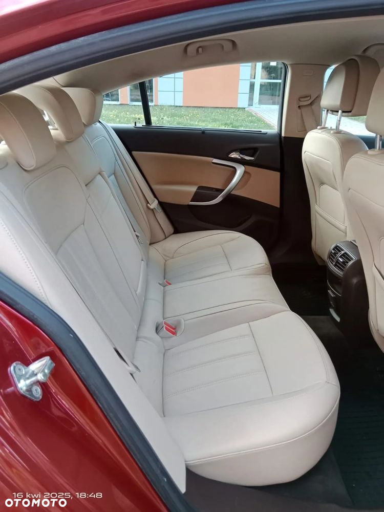 Opel Insignia 2.0 T Sport 4x4 - 18