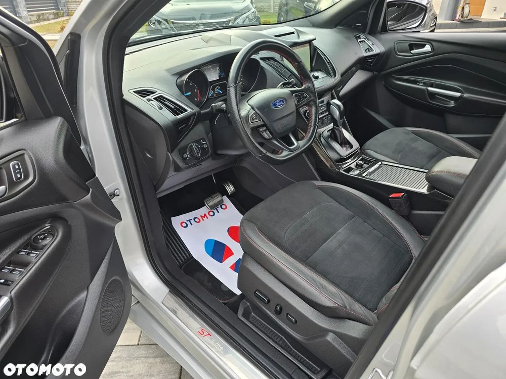 Ford Kuga 2.0 TDCi 4x4 ST-Line - 19