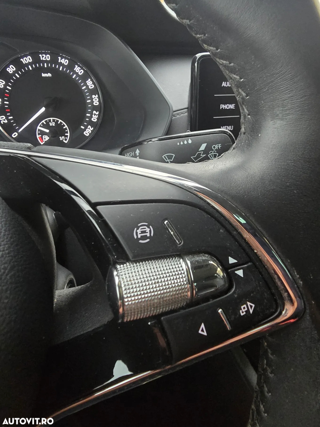 Skoda Octavia 2.0 TDI Ambition - 11