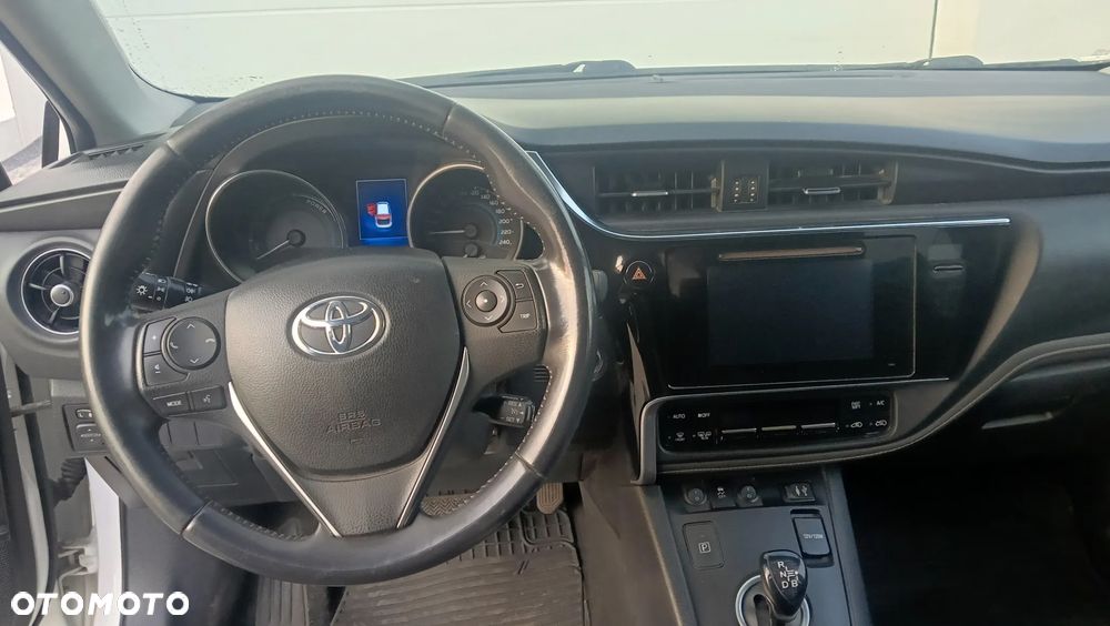 Toyota Auris 1.8 HSD Luna - 7