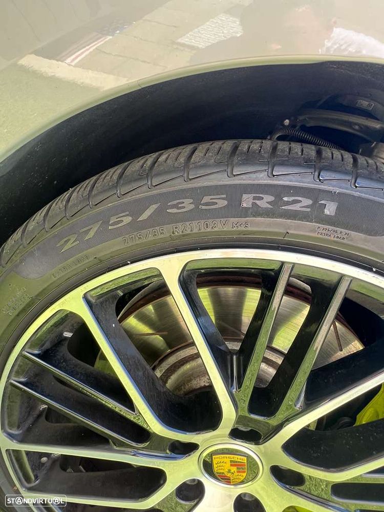 Porsche Panamera 4S E-Hybrid - 20