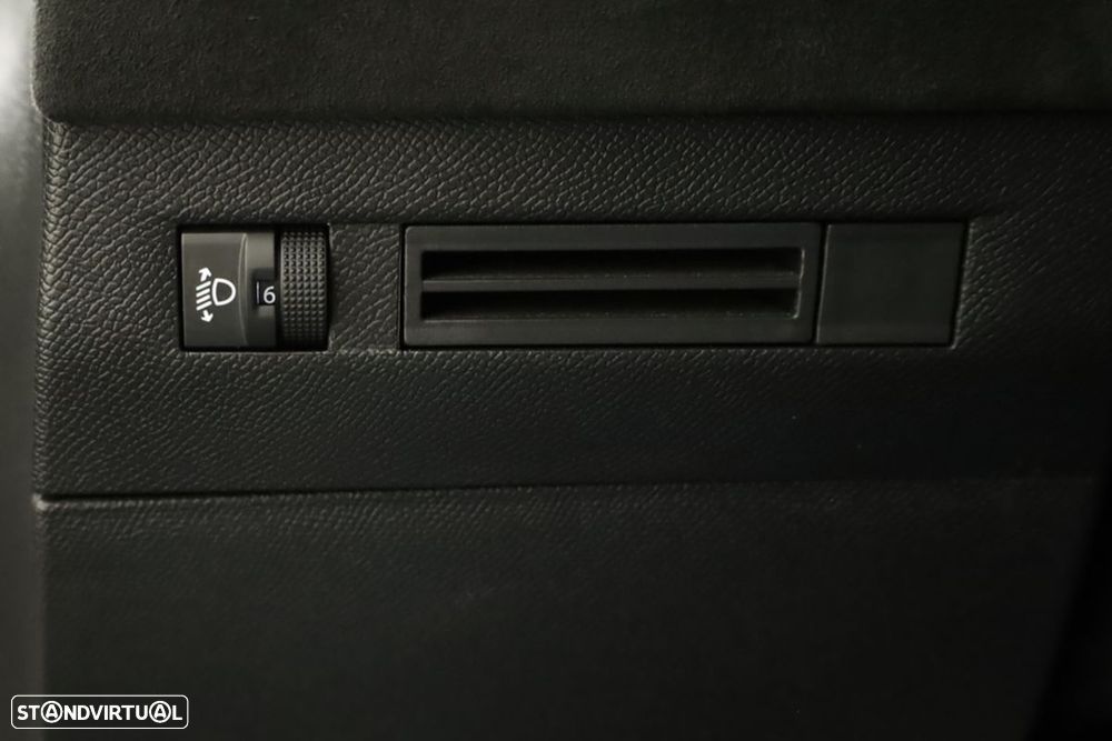 DS DS4 4 1.2 PureTech Performance Line EAT8 - 19