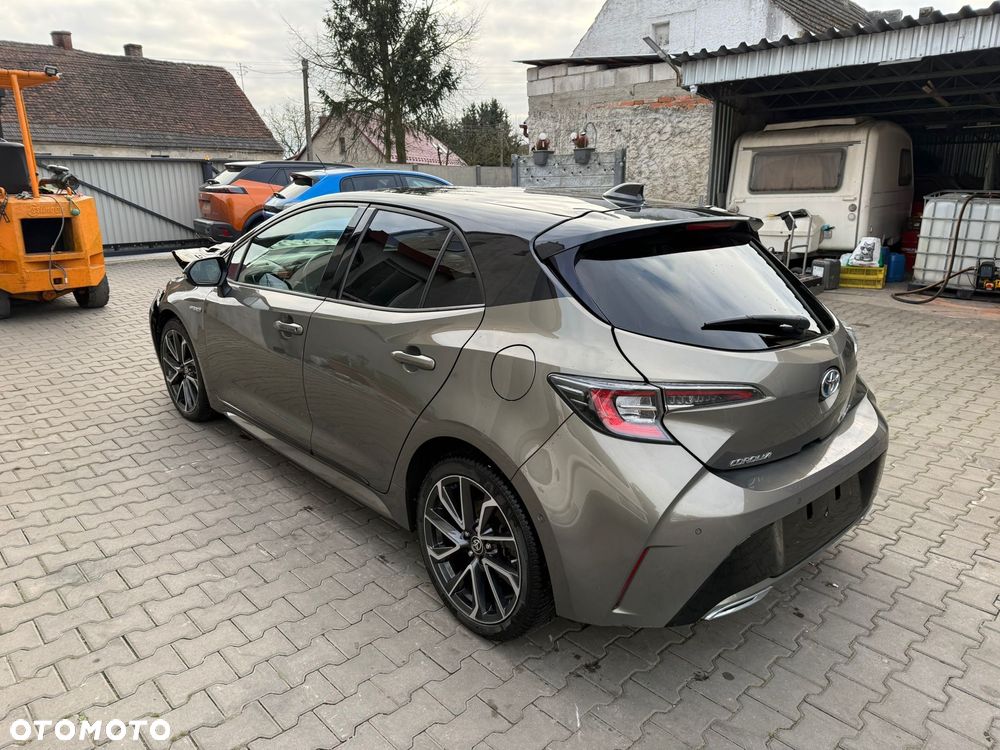 Toyota Corolla 2.0 Hybrid Executive - 5