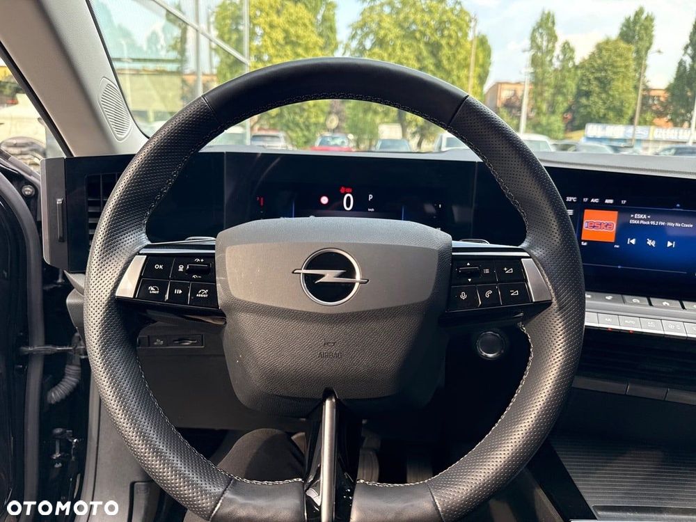 Opel Astra 1.2 T Elegance S&S - 15