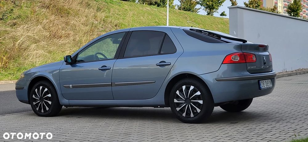 Renault Laguna ver-1-6-authentique - 12