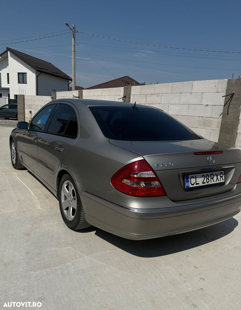 Mercedes-Benz E - 9
