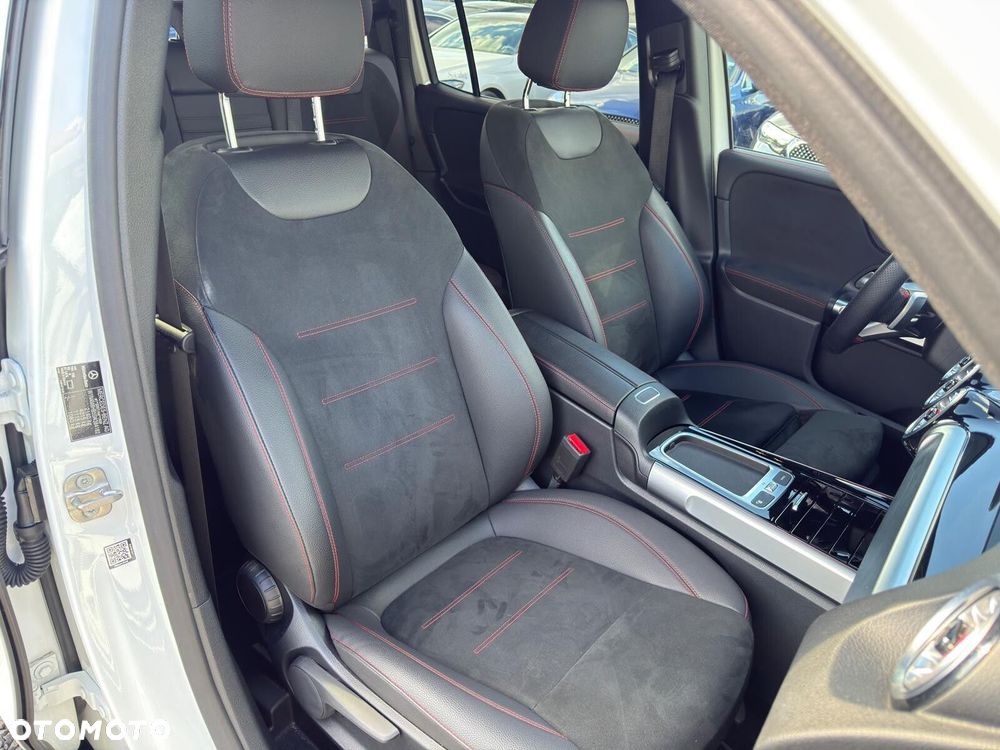 Mercedes-Benz GLB 200 AMG Line 7G-DCT - 26