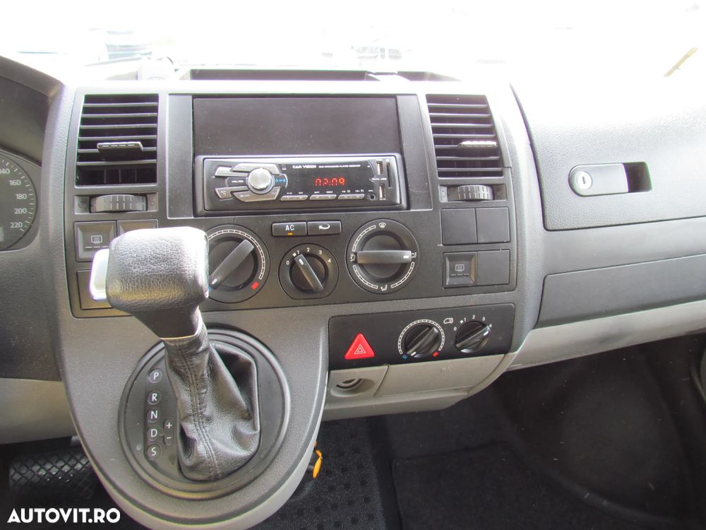 Volkswagen Transporter - 9