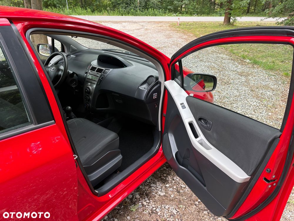 Toyota Yaris 1.0 VVT-i - 27