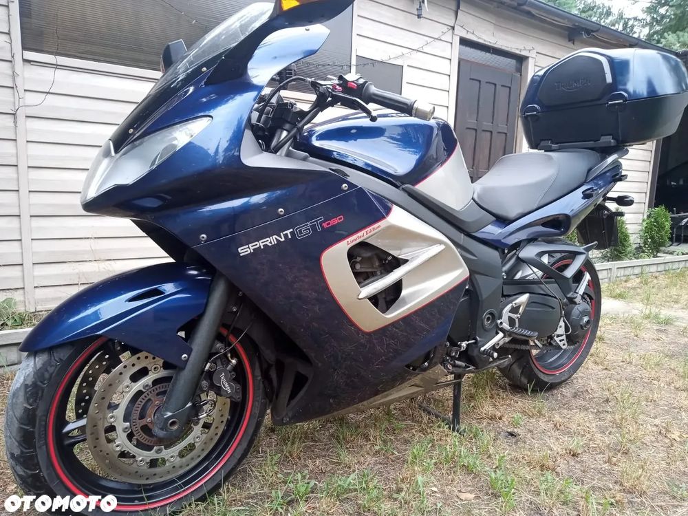 Triumph Sprint - 1