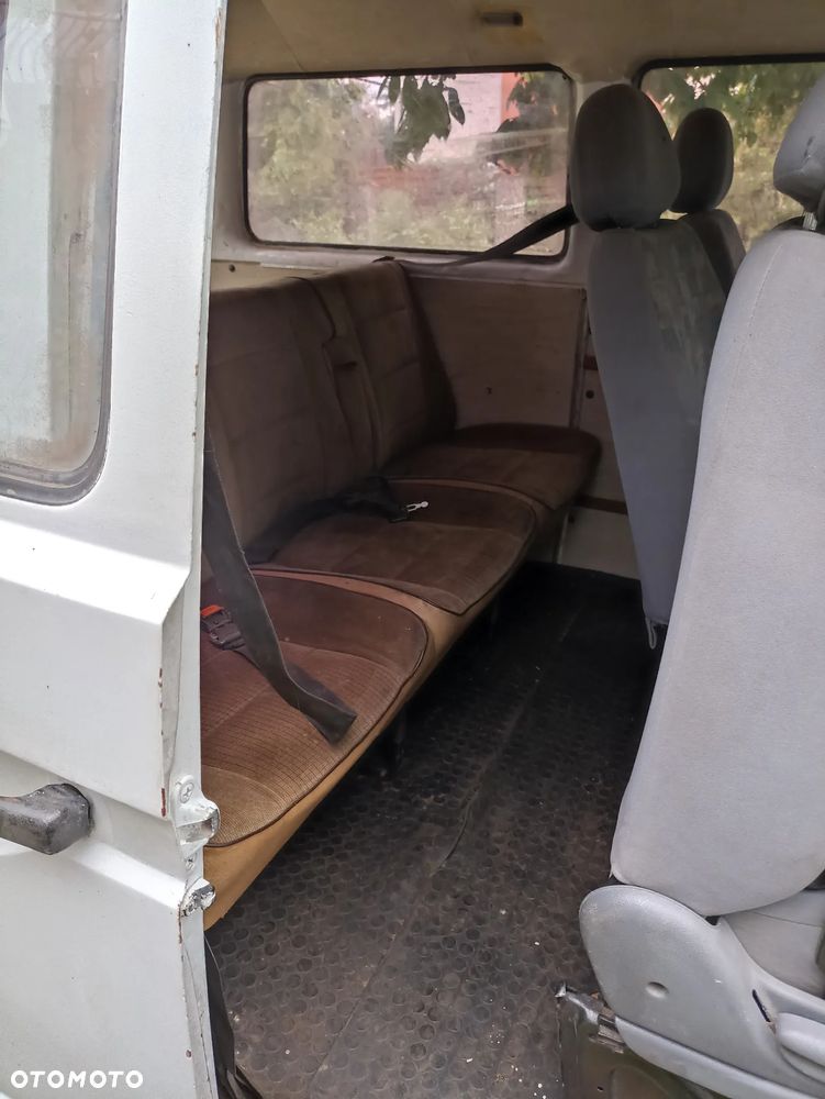 Volkswagen Transporter - 10
